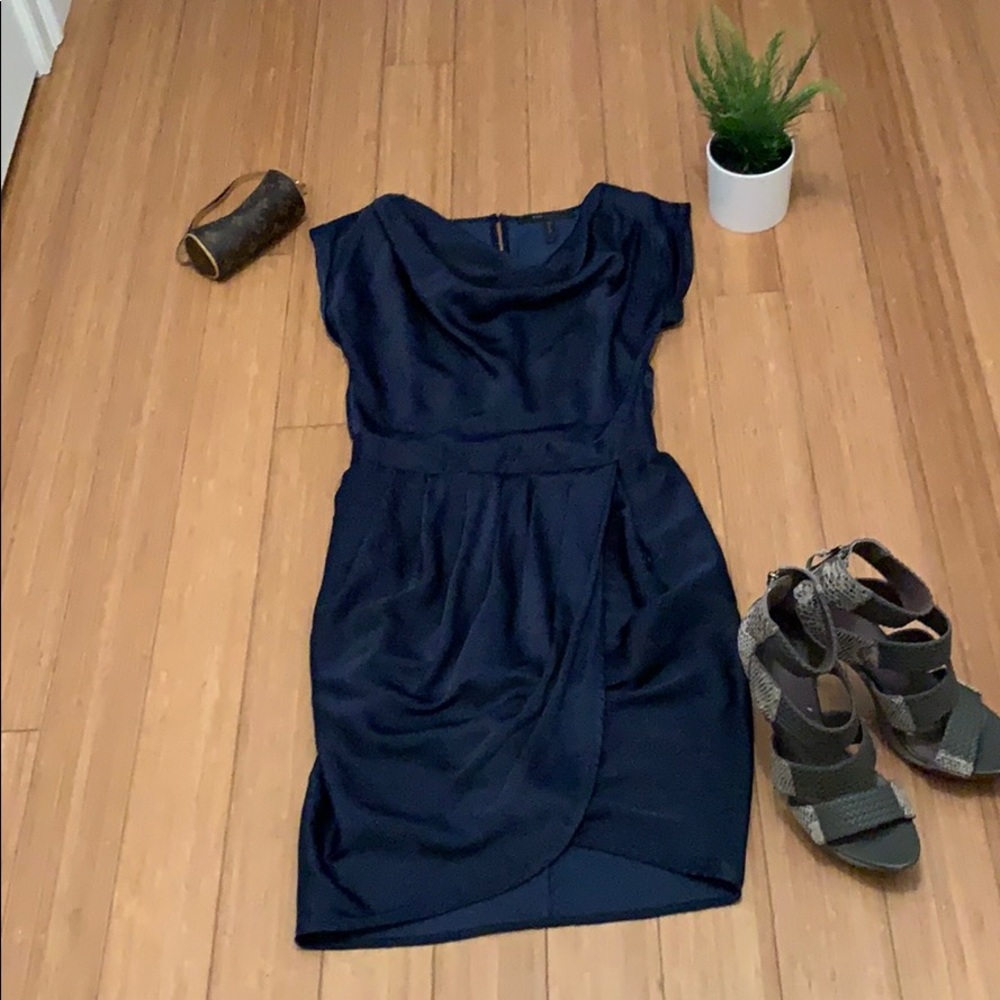 BCBGMAXAZRIA navy blue dress with pockets